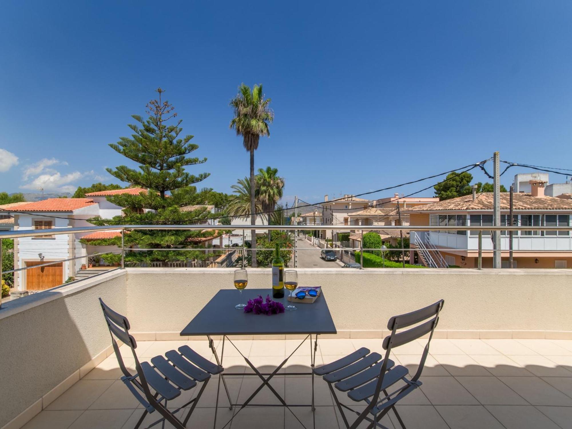 Modern With Pool In *